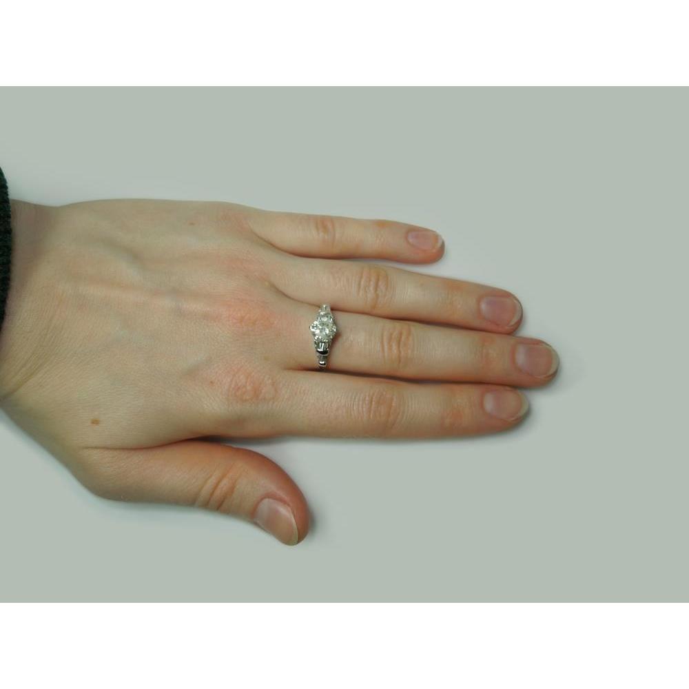 1.77 Karat Rund & Baguette Echt Diamanten Verlobungsring Weißgold