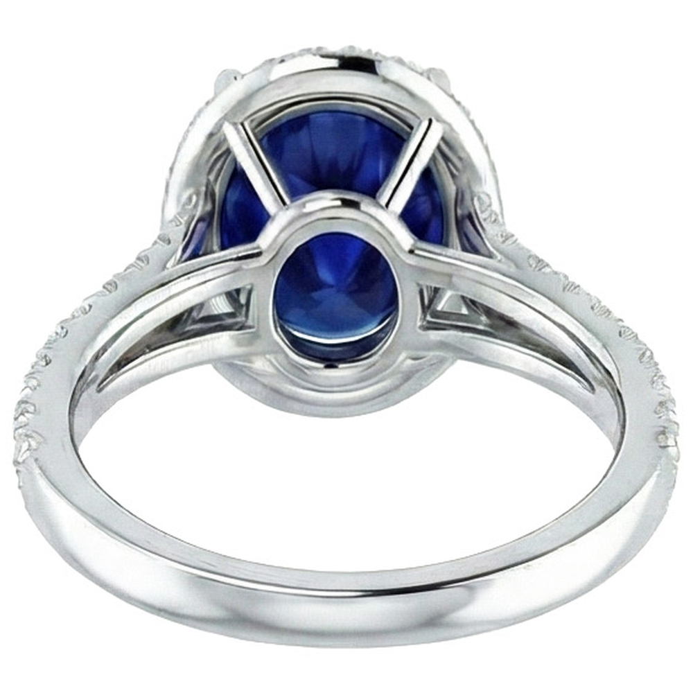 echter oval diamant 10Karat ring auf Weiß
