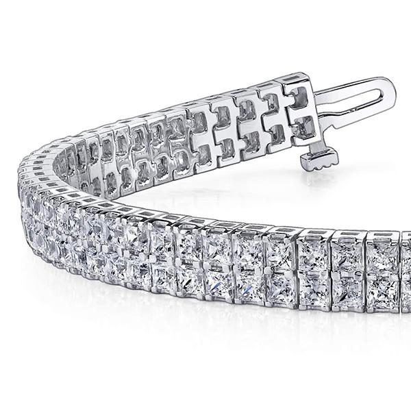 13 Karat Wunderschönes Teppicharmband Mit Natürliche Diamanten Im Prinzessinnenschliff