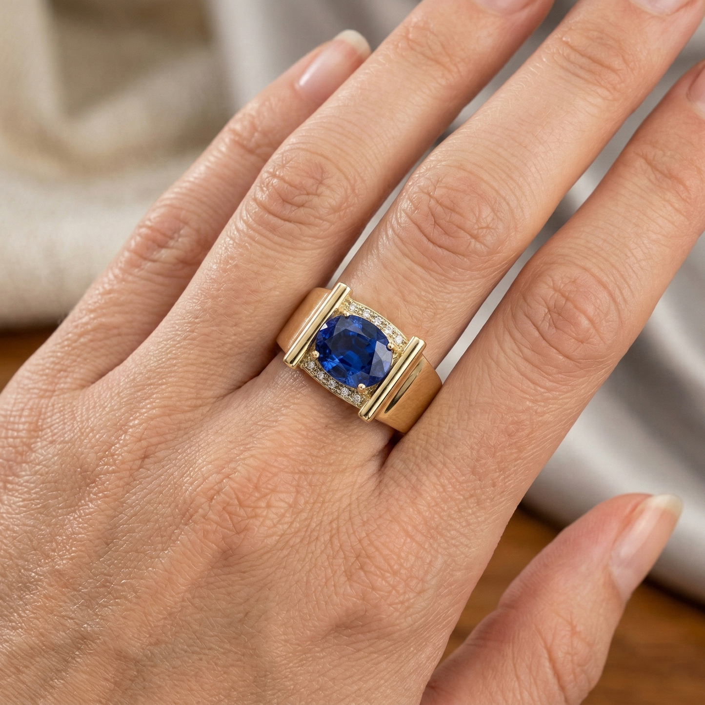 echter oval diamant 2.25Karat ring auf Weiß