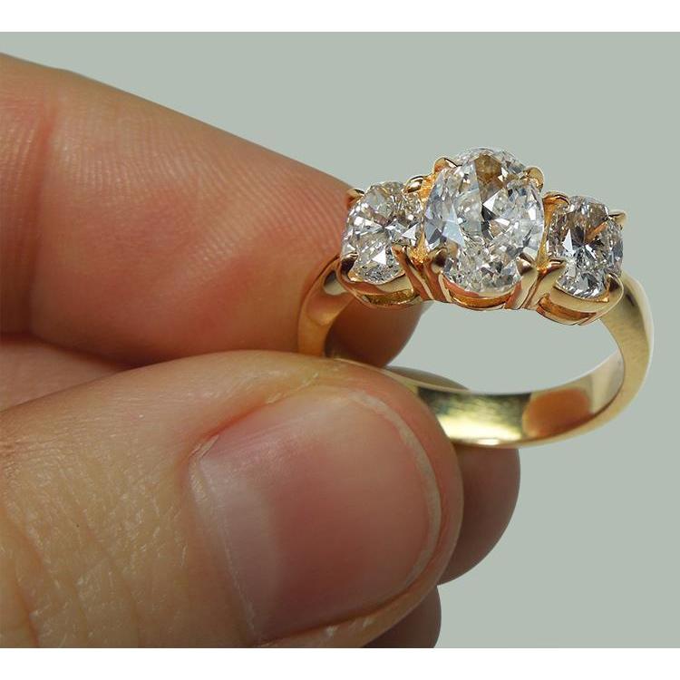 2,81 Ct. Ovaler Echt Diamanten Drei-Stein-Verlobungsring Gelbgold 14K