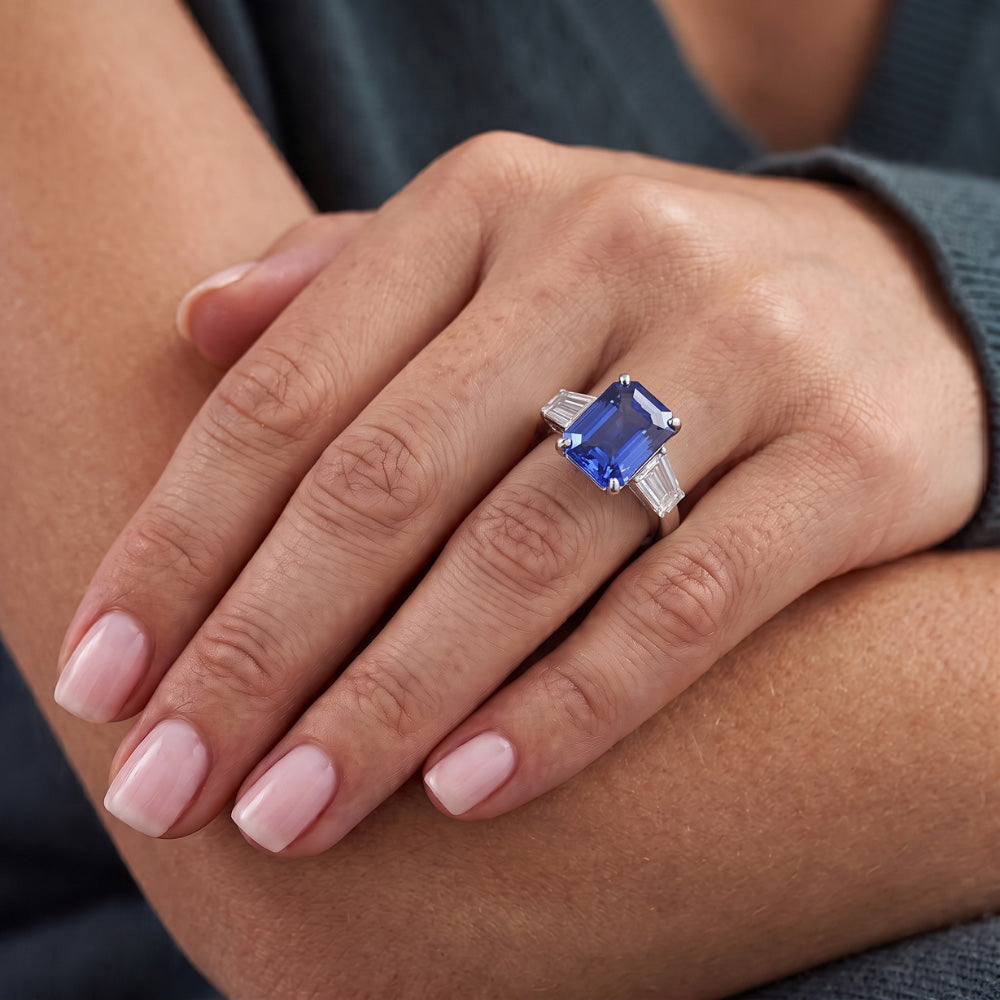 3 Stein Ring Strahlender Saphir & Baguette Natürlicher Diamant ( nicht im Labor gezüchtet )en 4 Karat Weißgold