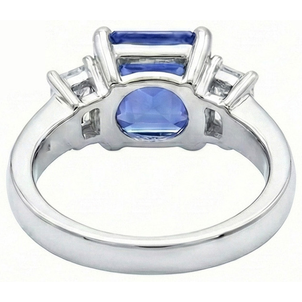 echter baguette diamant 2Karat ring auf Weiß
