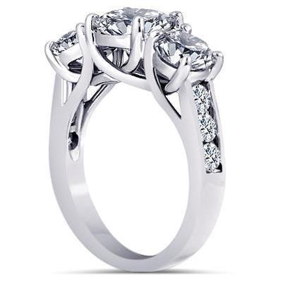 4,31 Karat Runde Echt Diamanten 3 Steine Stil Hochzeitstag Ring