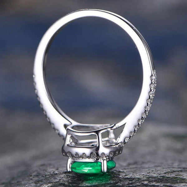 4,40 Karat Grön Smaragd mit Diamantring Weißgold Feiner Damenschmuck