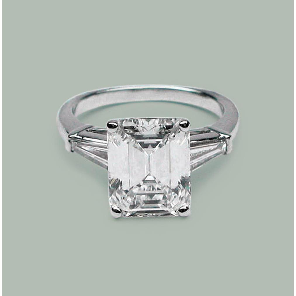 5,80 Ct. Smaragd & Baguettes Natürliche Diamant 3 Steine Ring Weißgold Neu