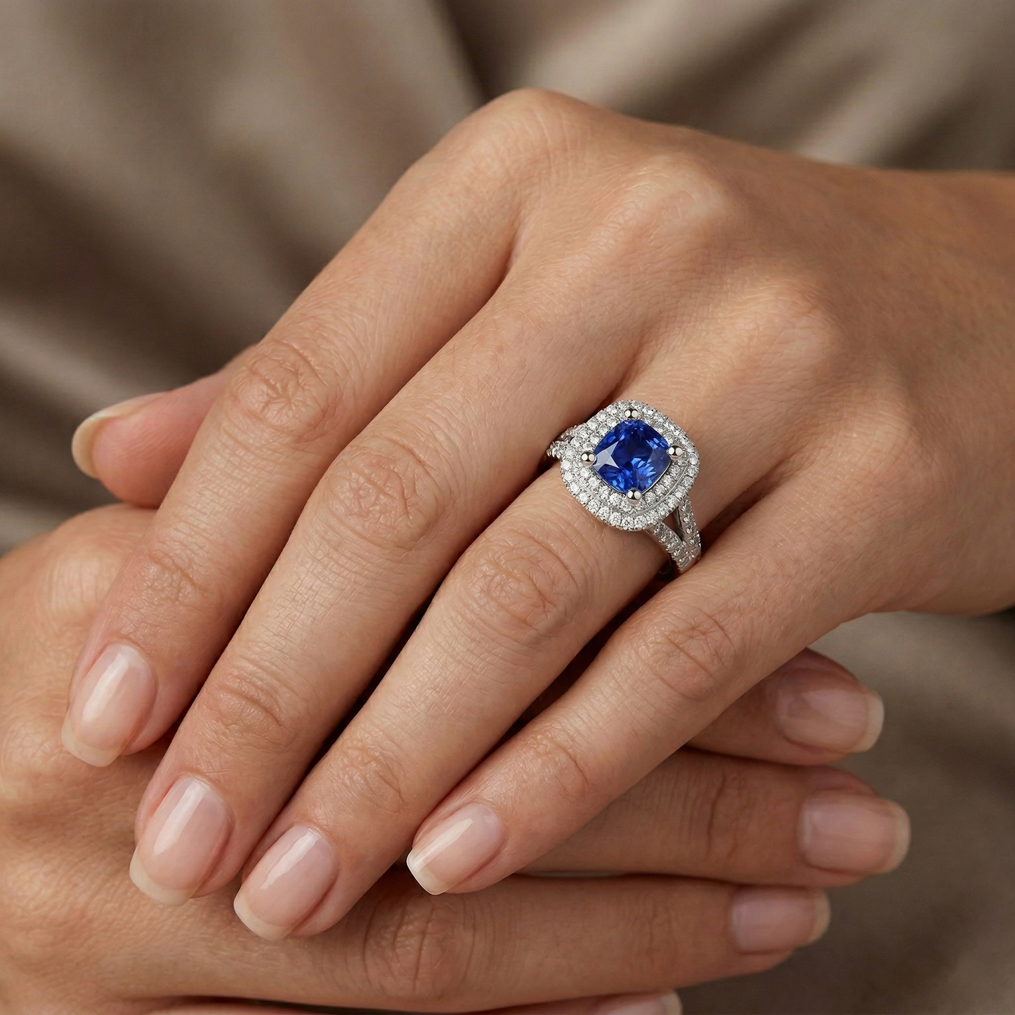echter round diamant 3.5Karat ring auf Weiß