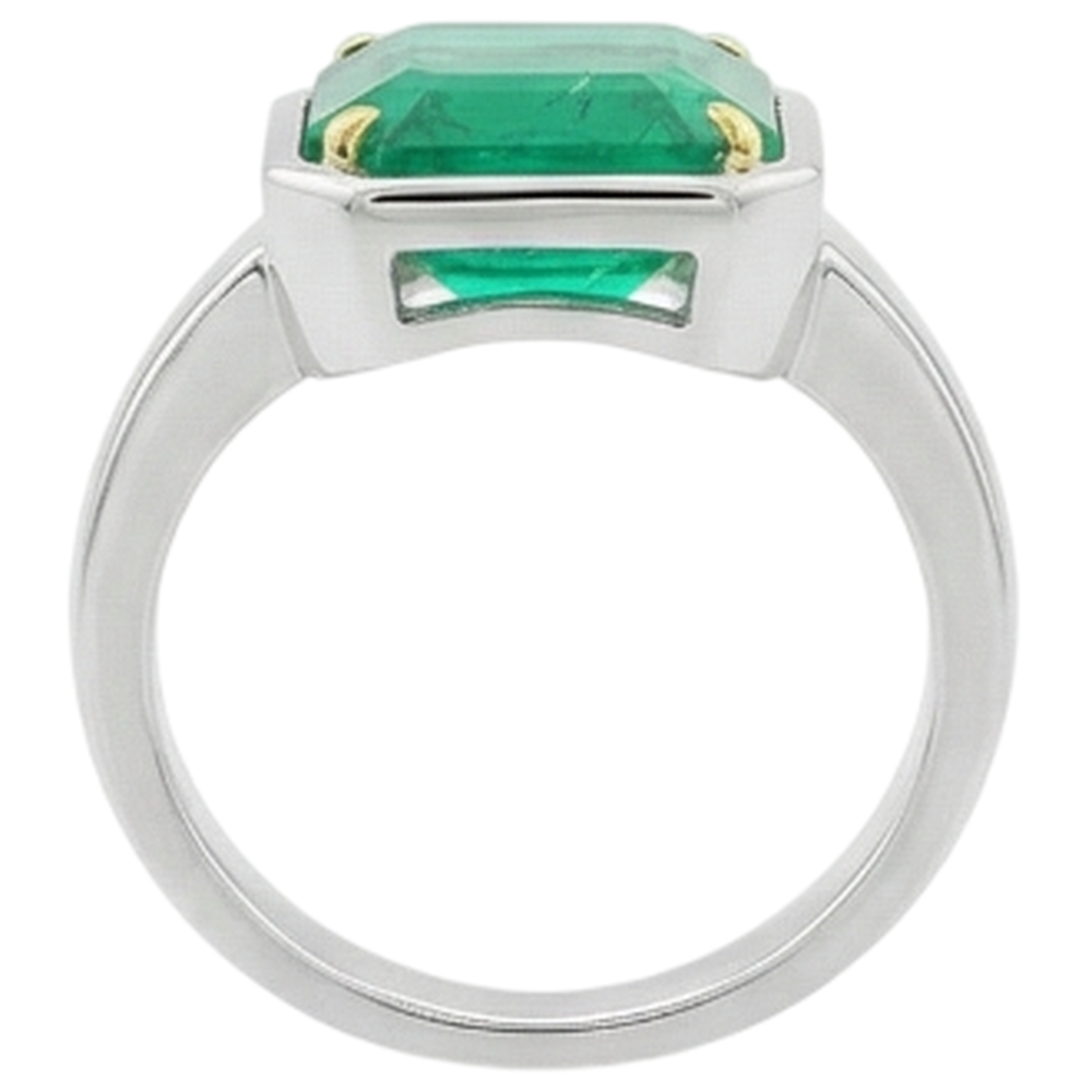 Edler Smaragd Farbstein-Ring 4-Karat 14 Karat Zweifarbig Gold – Detailansicht