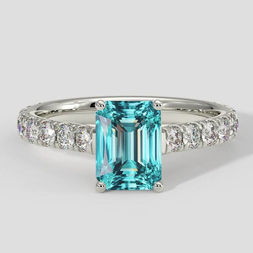 Eleganter bläulicher Paraiba-Diamantring