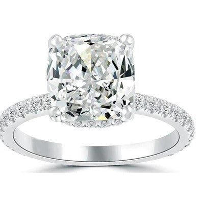 Funkelnder Natürliche Diamant-Verlobungsring Mit verstecktem Halo-Kissen In Weißgold