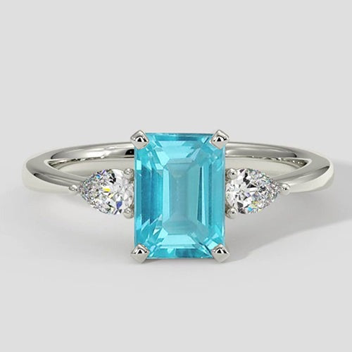 Moderner Paraiba Turmalin Ring Smaragdschliff