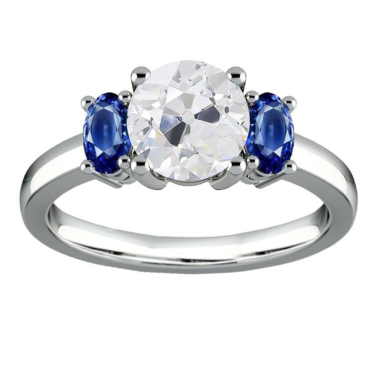 Ovaler Saphir-Drei-Steine-Ring Alteuropäischer Runder Natürliche Diamant 4.50 Karat