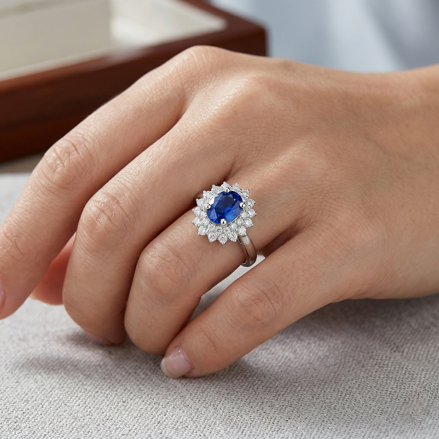 echter oval diamant 4Karat ring mit Diamantbesatz