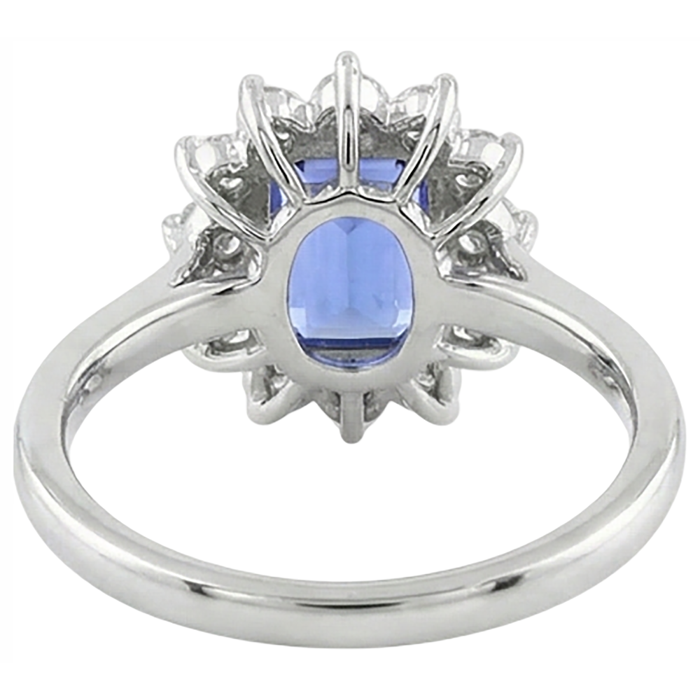 Ring aus 14 Karat 7 Karat Tansanit und Diamanten aus Weißgold Neu