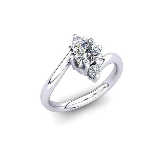 Ring Mit 3 Steinen Prinzessin Und Echt Diamanten Im Rundschliff 2,20 Karat Weißgold