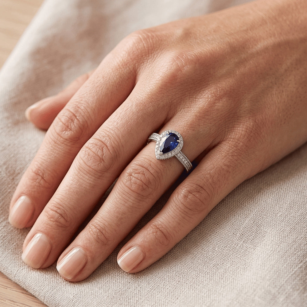 Royalblauer Saphir im Tropfen-Schliff Edelstein-Ring 2.50 Karat