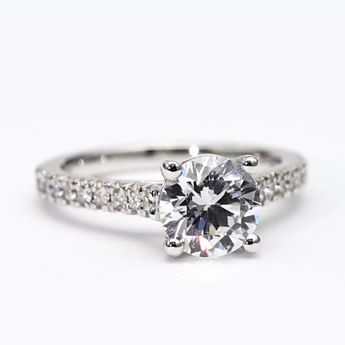 Runder Echt Diamant-Solitärring mit Akzenten