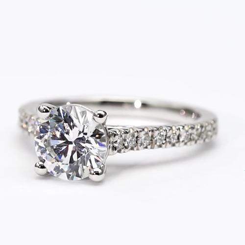 Runder Echt Diamant-Solitärring mit Akzenten