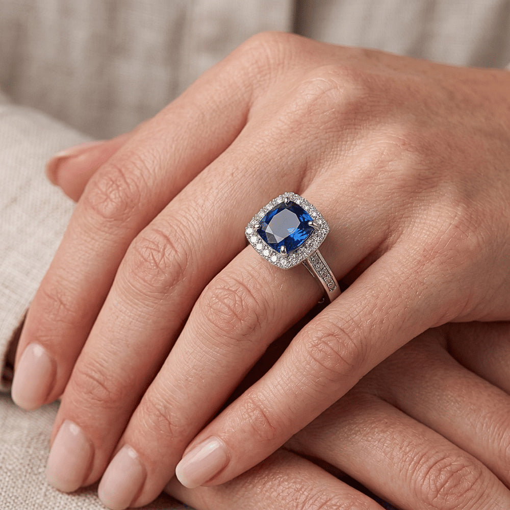 Saphir im Kissenschliff mit Diamant-Ehering 3 ct. Weißgold 14K