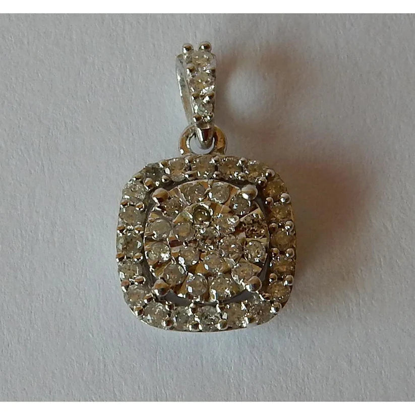 0.75 Karat Natürliche Diamant-Anhänger 14K