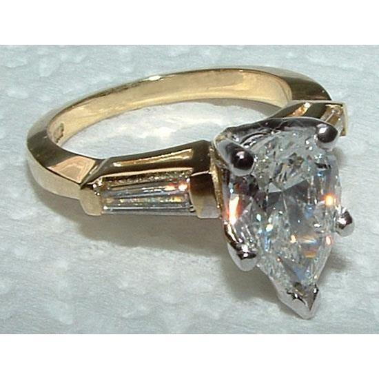 2.31 Ct. Zweifarbiger Goldring Mit Drei Steinen im Birnenschliff Mit Echt Diamanten