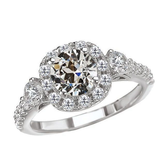 Halo Runder Jahrestagsring Mit Natürliche Diamanten im Alten Minenschliff Von 5,50 Karat