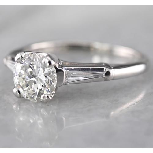 1,60 Karat Rund & Baguette Drei-Steine-Ring Weißgold 14K - harrychadent.ch