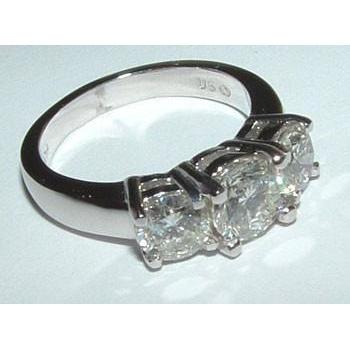 4,01 ct. Weißgold-Diamant-Verlobungsring mit drei Steinen