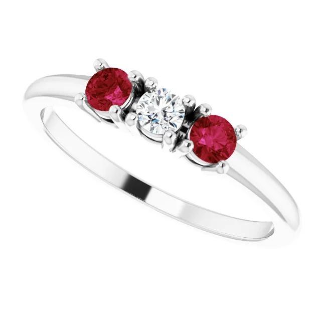 3 Steine Ring runder Diamant Rubin 0,60 Karat Weißgold 14K