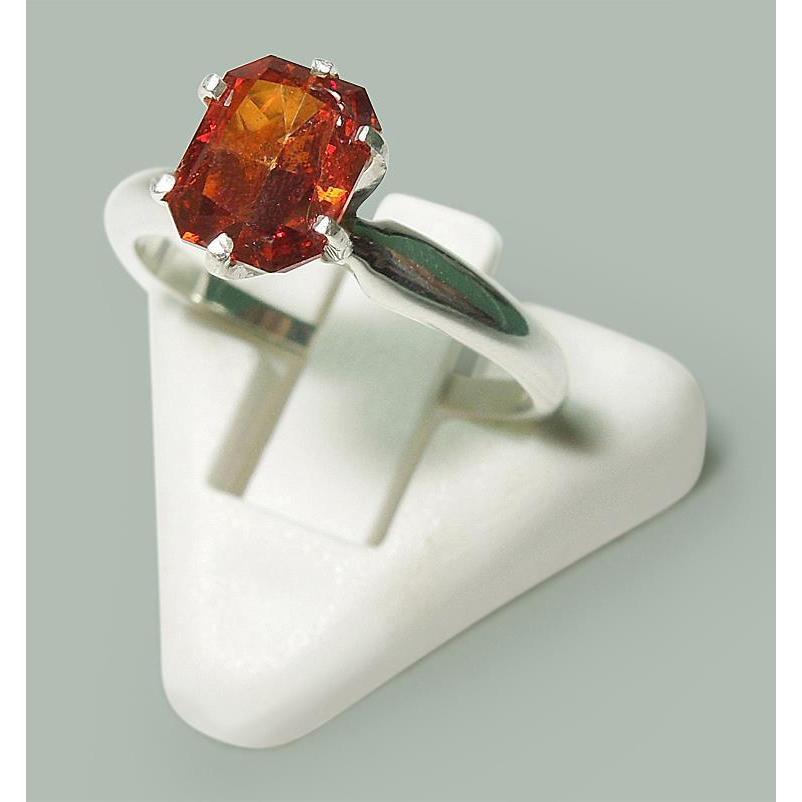 2 kt. krappenset radiant red rubin weißgold 14k solitärring