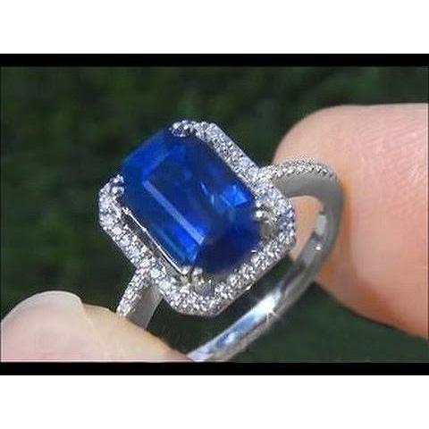 2.70 Karat blauer Saphir im Smaragdschliff mit Diamantring 14 Karat Weißgold