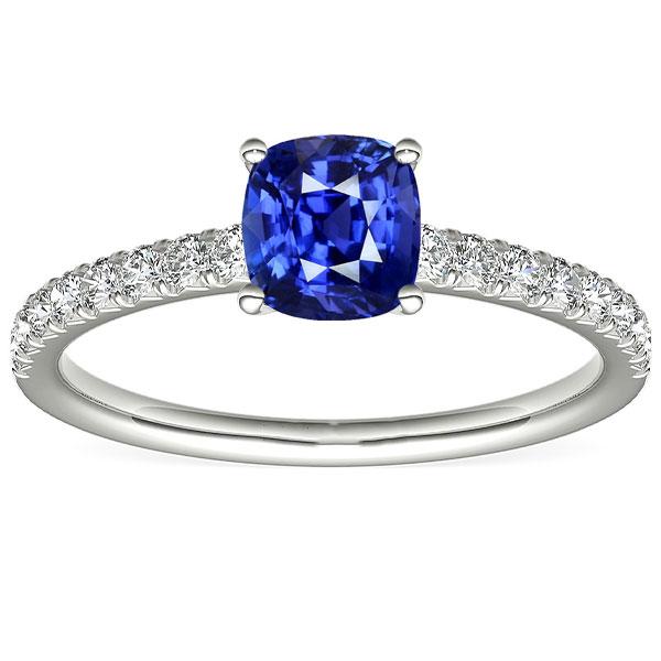 Gold-Solitär-Saphirring im Kissenschliff und Diamanten in Pavé-Fassung 3 Karat - harrychadent.ch