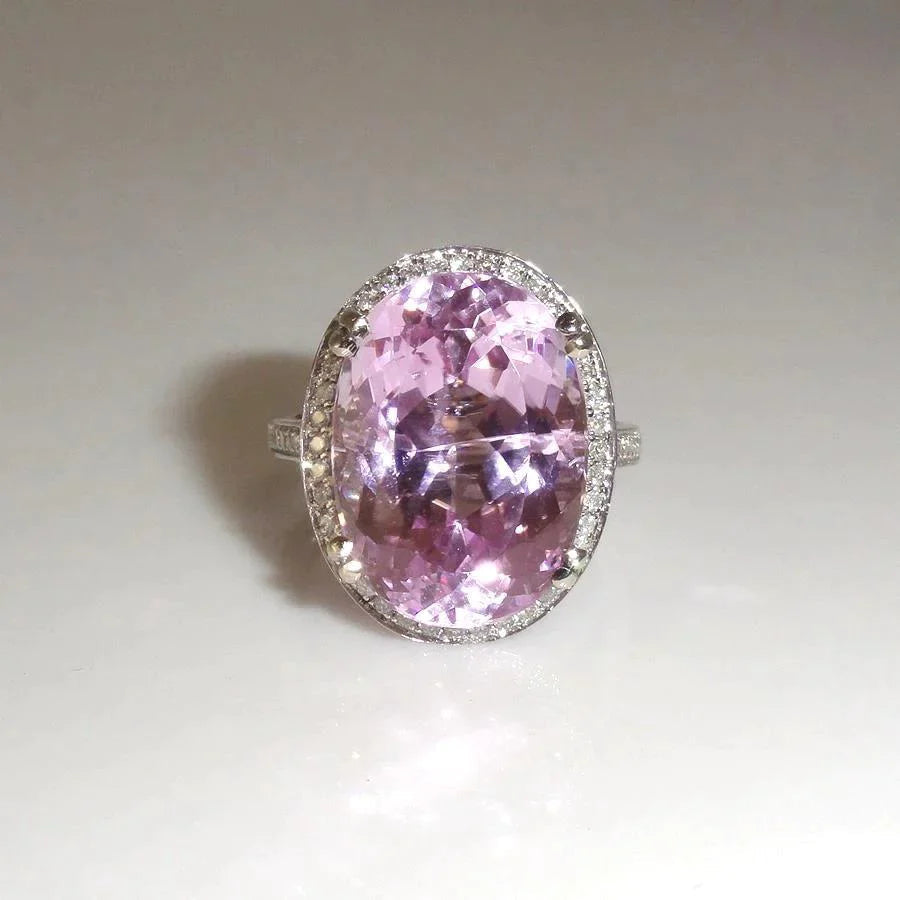 Kunzit-Edelstein-Ring