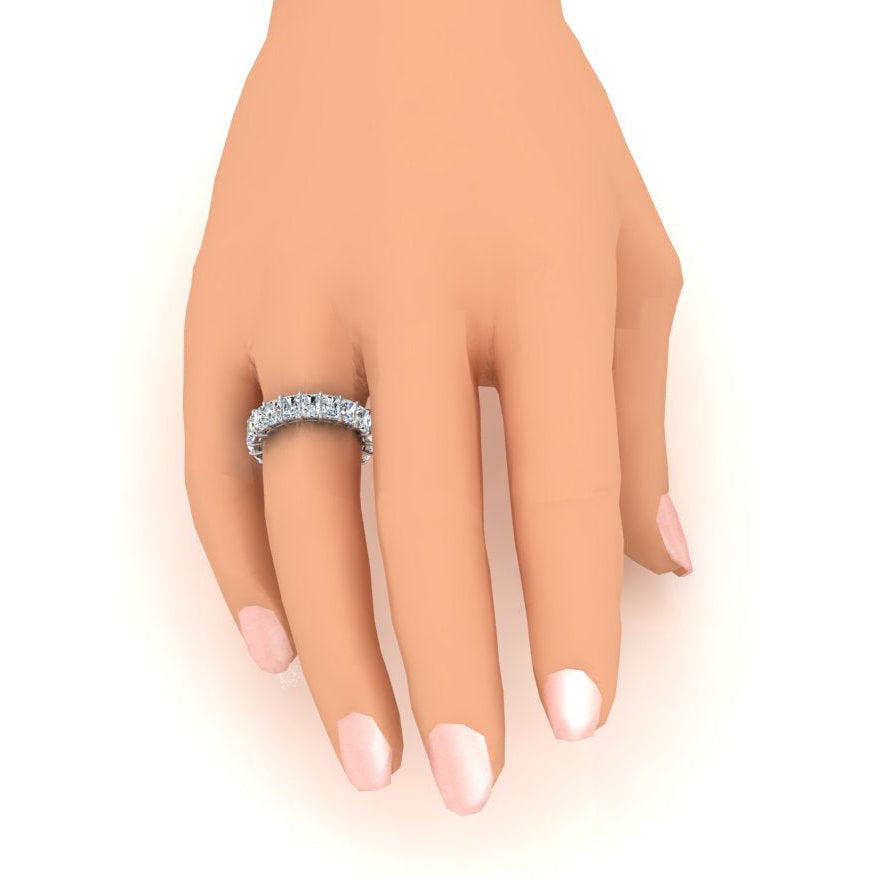 7,35 ct. Eternity-Verlobungsband mit strahlendem Schliff in Gold