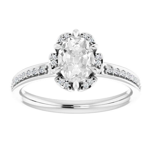 Halo Ring mit Akzenten Ovaler Altschliff Diamant 6 Zinken Set 4,50 Karat - harrychadent.ch