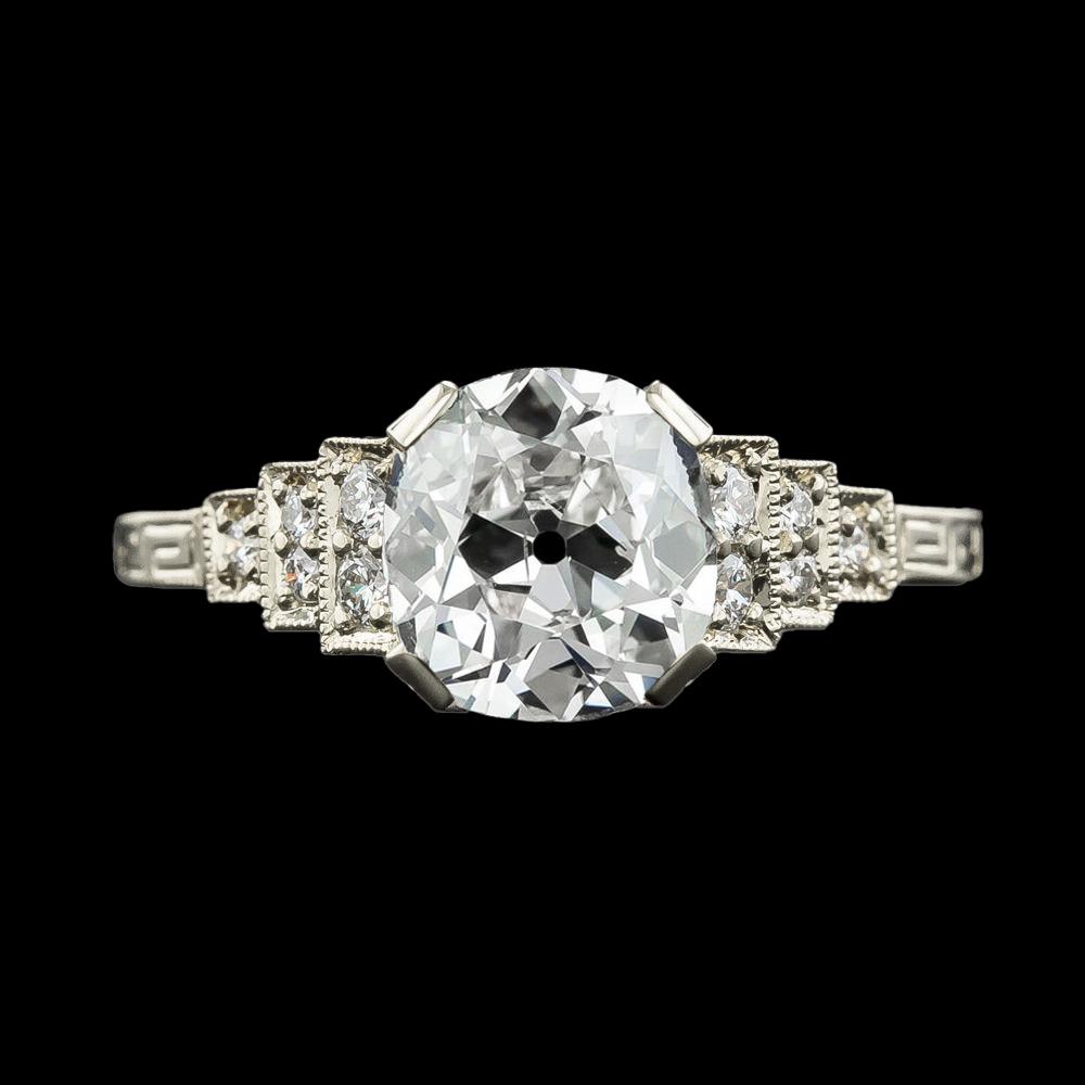 Antiker Gold Damenring mit Stufen Altschliff Diamanten 3,50 Karat - harrychadent.ch