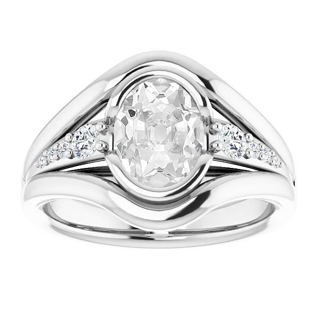Goldener Ovaler Altschliff-Diamantring mit Akzenten, halbe Lünette, 5,50 Karat - harrychadent.ch