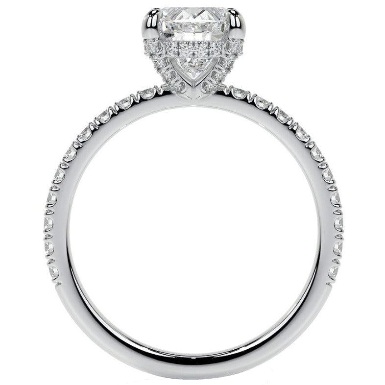 Old Mine Cut Brillant Ring in 14 Karat Weißgold – Frontansicht