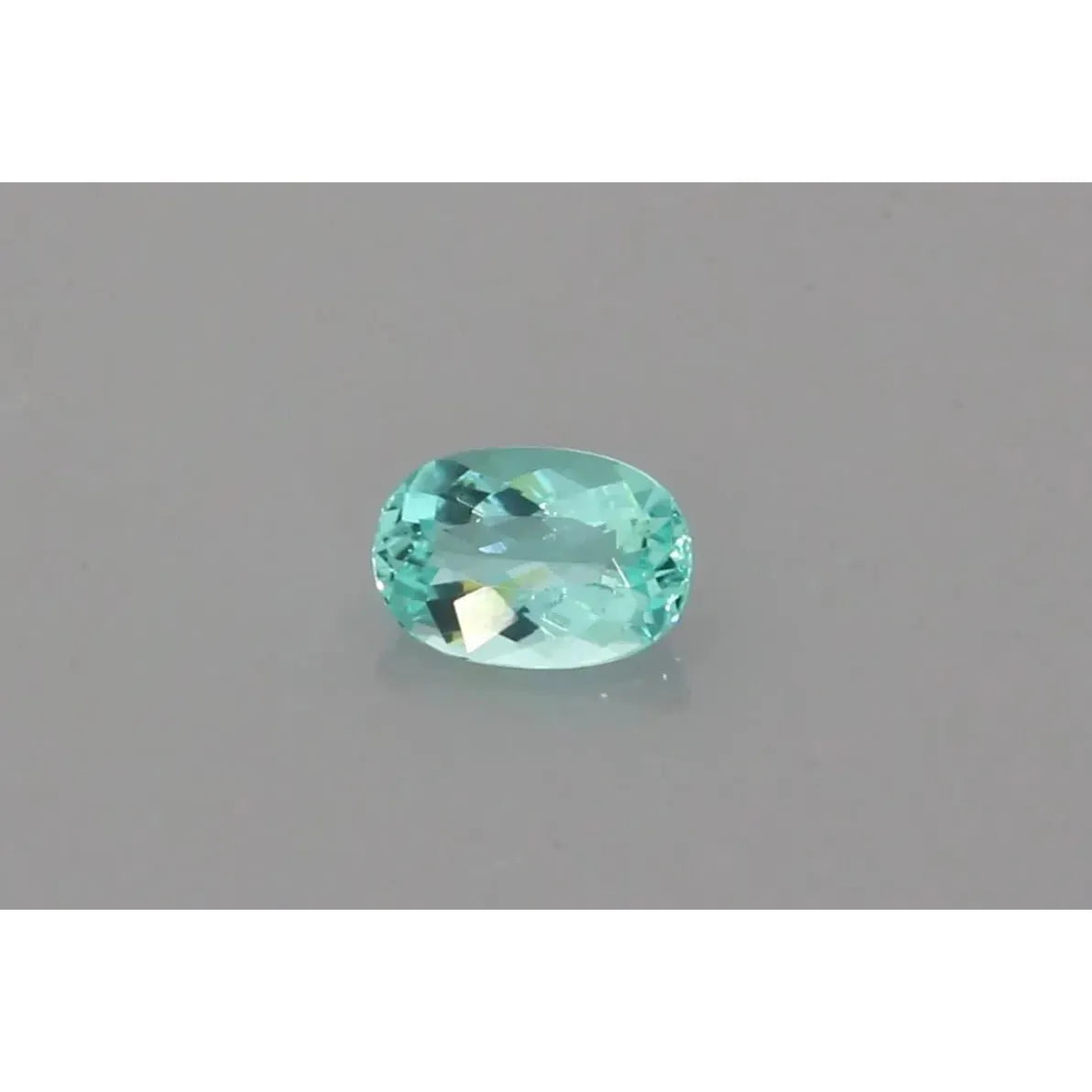 Oval Edler Turmalin Ring in Gold – Hauptansicht