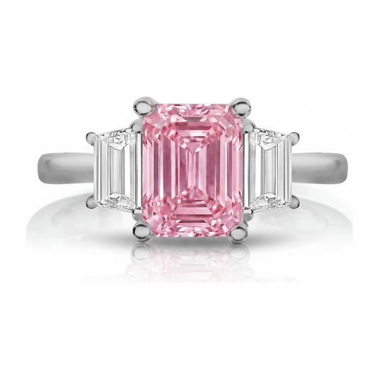Im Labor gezüchteter rosa Diamant, 2,5 Karat, Smaragdschliff, schlichter Dreisteinring, 14 Karat Weißgold