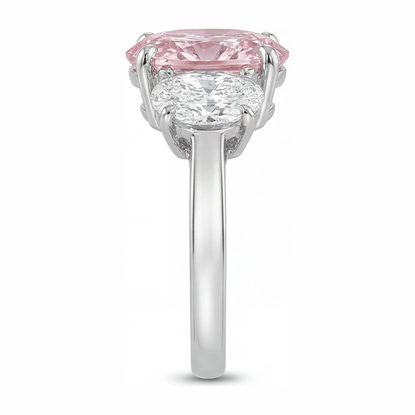 Rosa Verlobungsring 2,5 Karat im Labor gezüchteter ovaler Diamant Drei Steine 14 Karat Weißgold