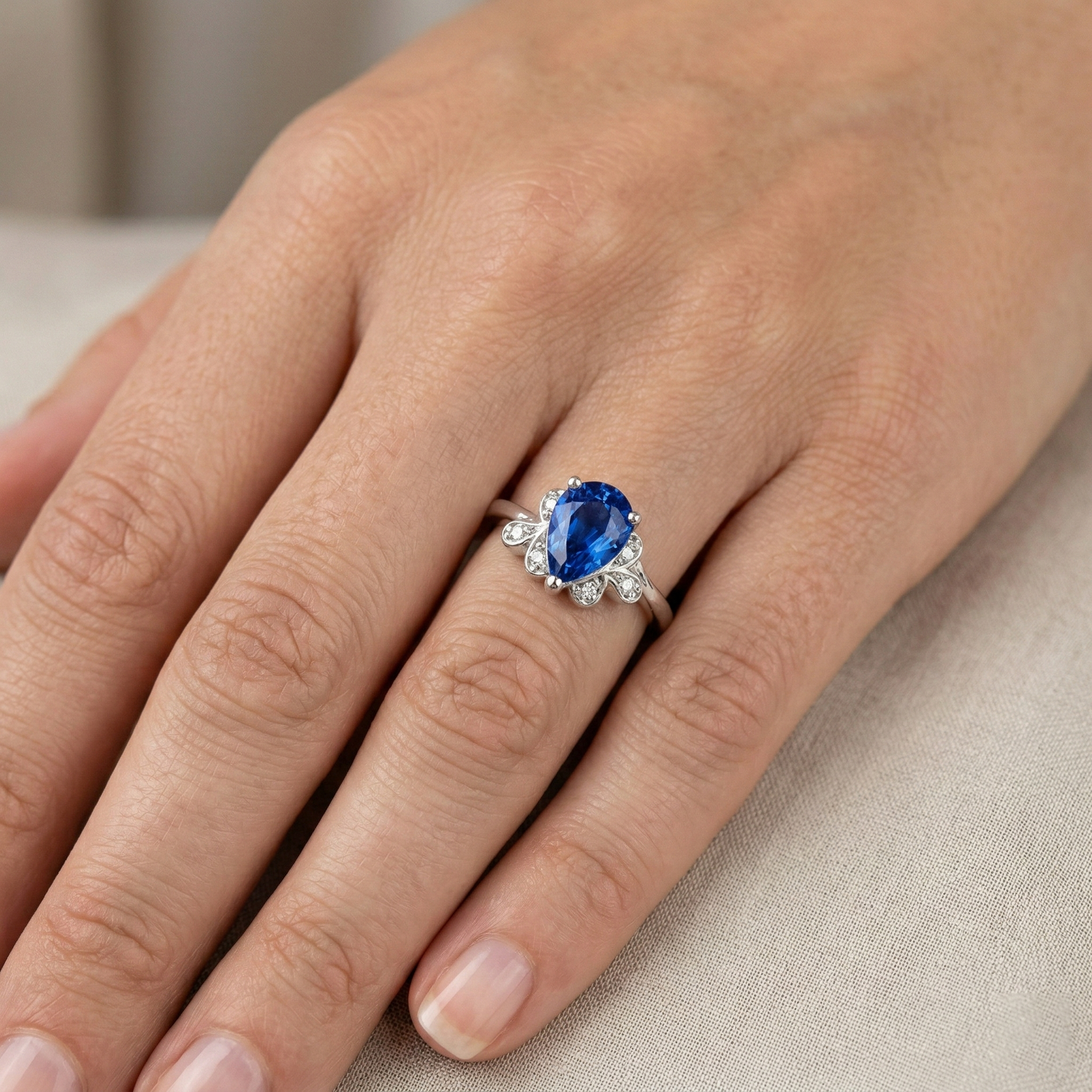 echter round diamant 2.30Karat ring auf Weiß