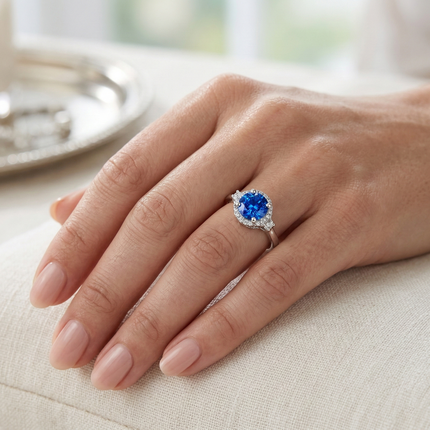 2.90 ct Solitaire mit Akzenten Ceylon Blue Saphir Diamanten Ring