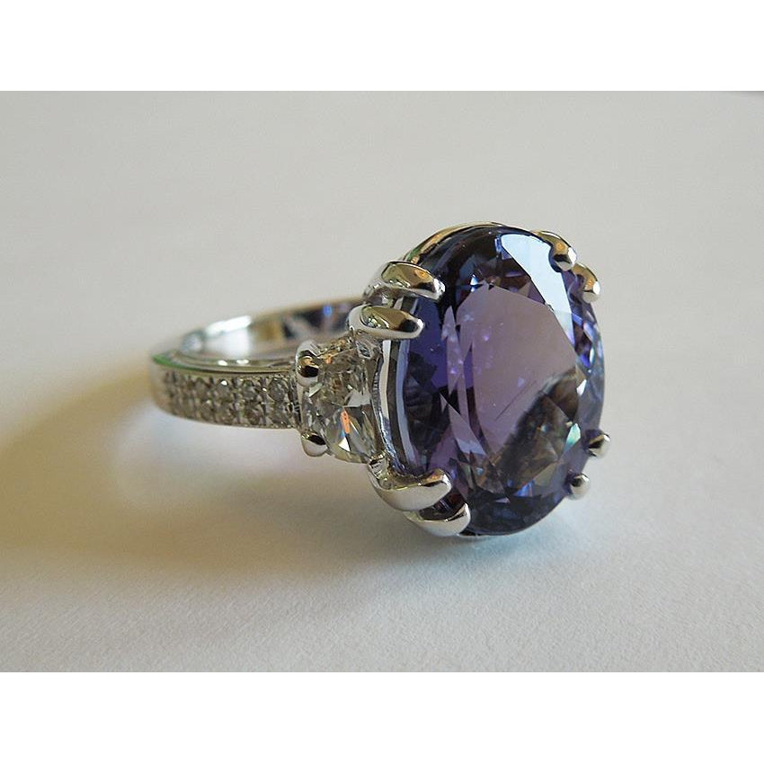 Echter Blauer Tansanit Farbstein-Ring – Frontansicht