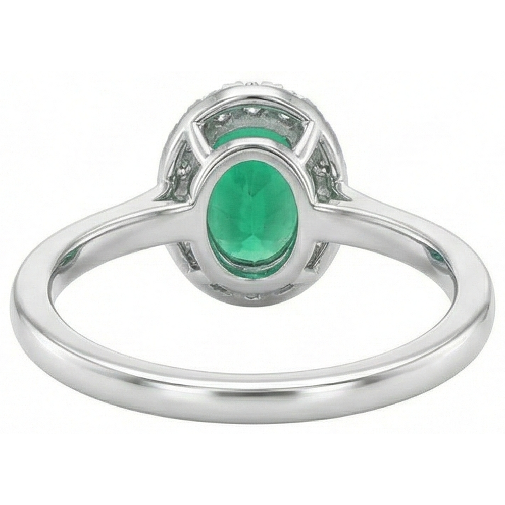 echter oval smaragd 3Karat ring auf Weiß