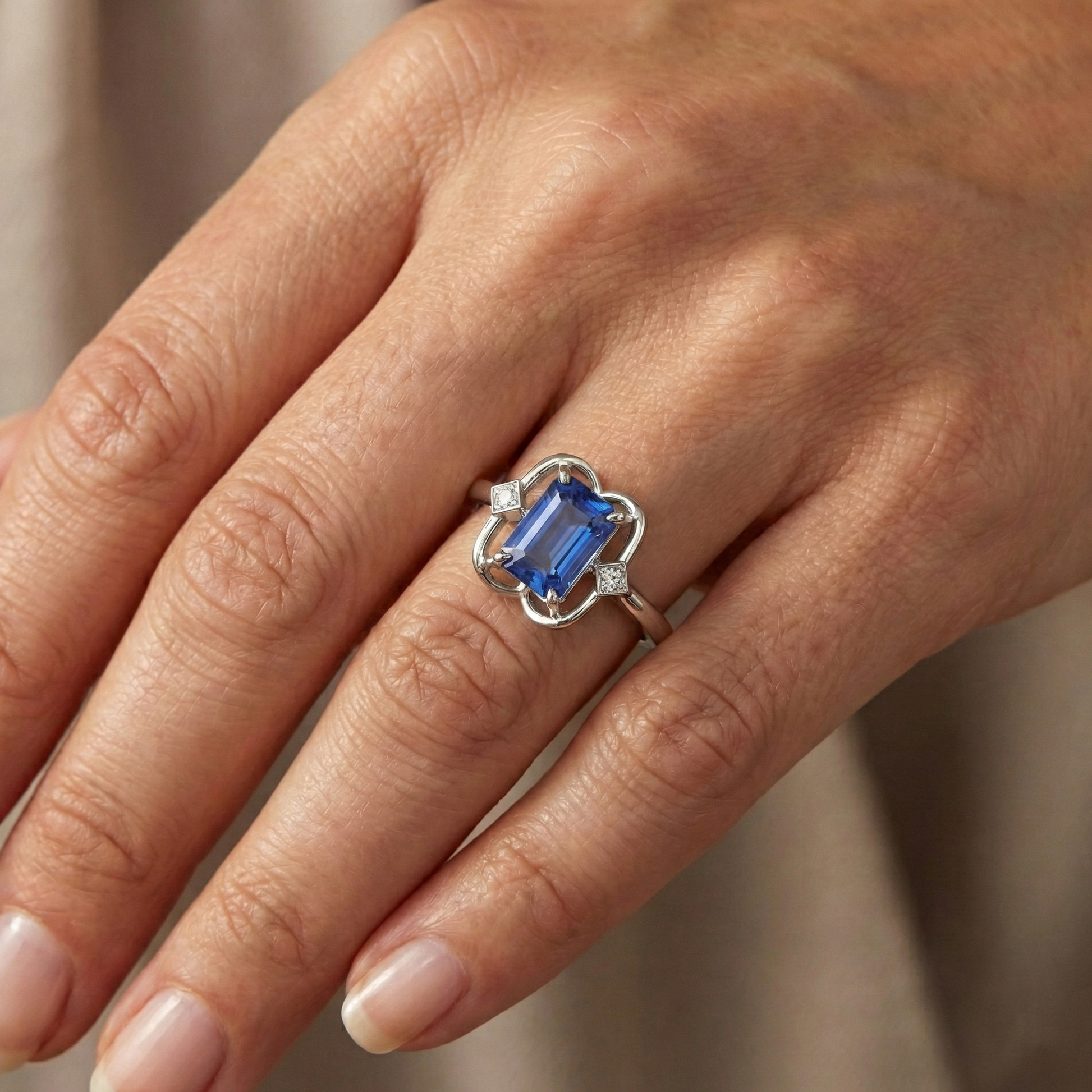 echter round diamant 1.75Karat ring auf Weiß