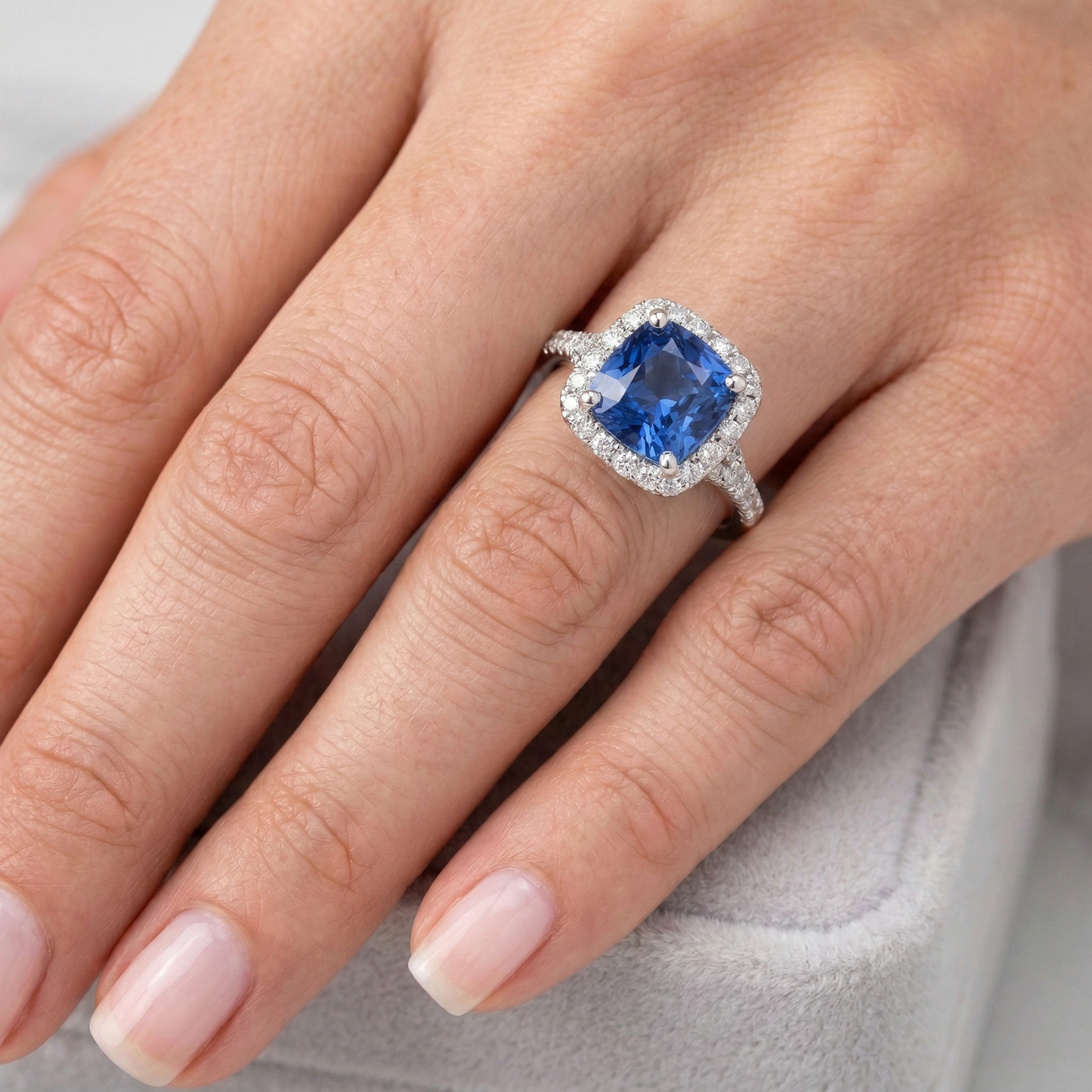 echter round diamant 4.10Karat ring mit Diamantbesatz