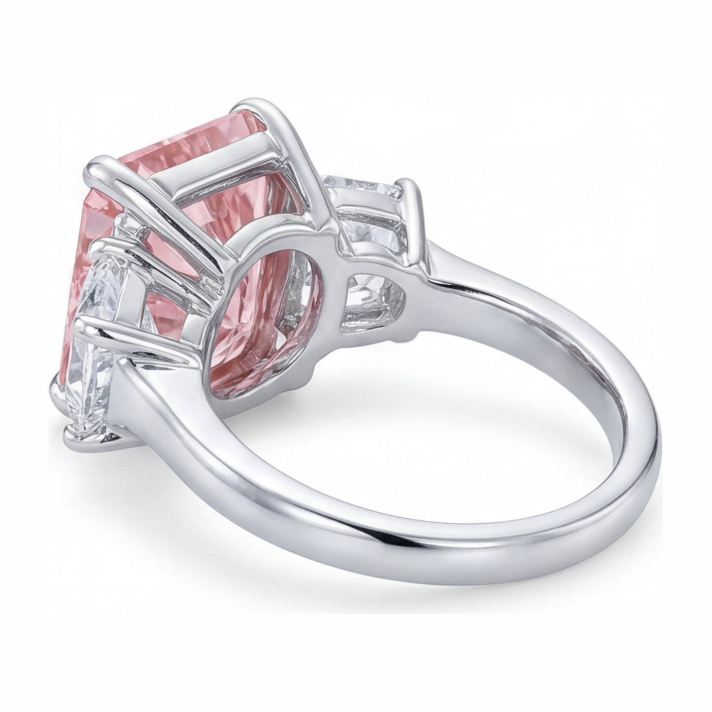 Verlobungsring mit rosa Stein, 5,5 Karat, im Labor gezüchtet, Diamant im Radiant-Schliff, Drei-Stein-Kathedralfassung, 14 Karat Weißgold