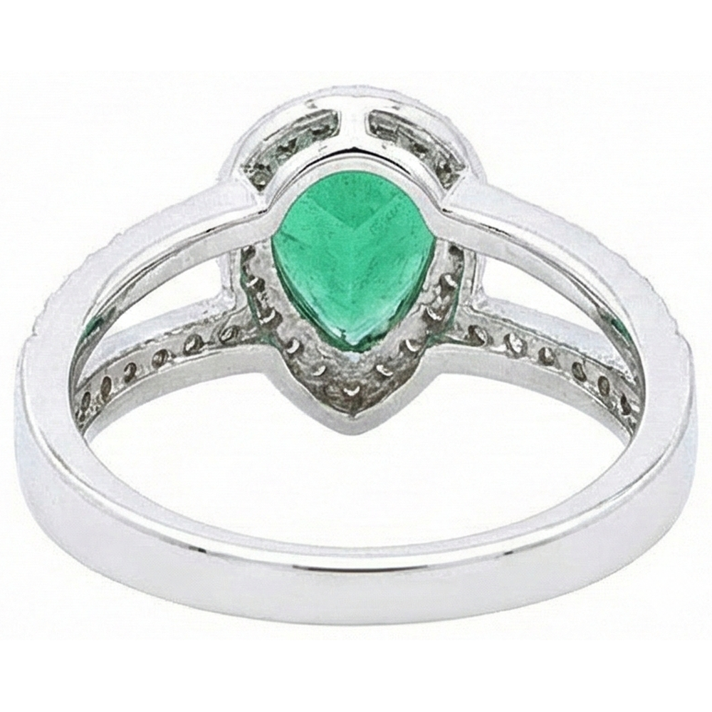echter round smaragd 6Karat ring auf Weiß