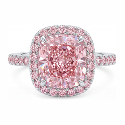 Im Labor gezüchteter rosa Diamant Verlobungsring 6 Karat Kissenschliff Halo Pavé 14 Karat Weißgold